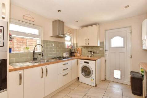 Tennyson Road, Freshwater, Isle of Wight 3 bed terraced house for sale
