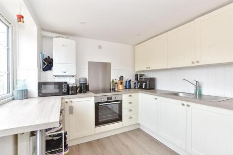 2 bedroom cottage for sale