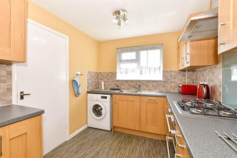 2 bedroom semi-detached bungalow for sale