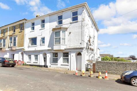 1 bedroom ground floor maisonette for sale