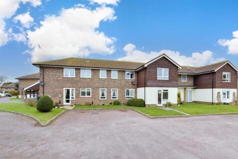 1 bedroom ground floor flat for sale