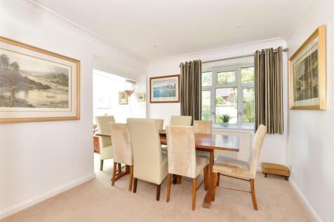 4 bedroom detached bungalow for sale