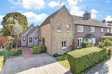 2 bedroom cottage for sale