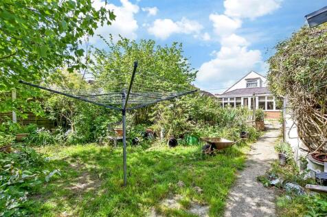 2 bedroom bungalow for sale