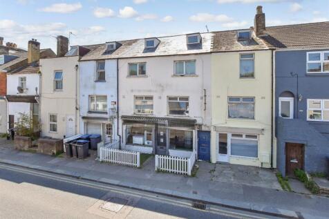 5 bedroom maisonette for sale
