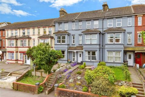 5 bedroom terraced house for sale