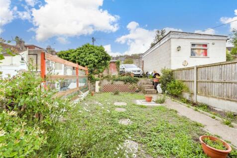 5 bedroom terraced house for sale