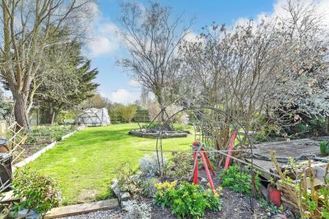 Conyer Quay, Conyer, Sittingbourne, Kent 2 bed detached house for sale