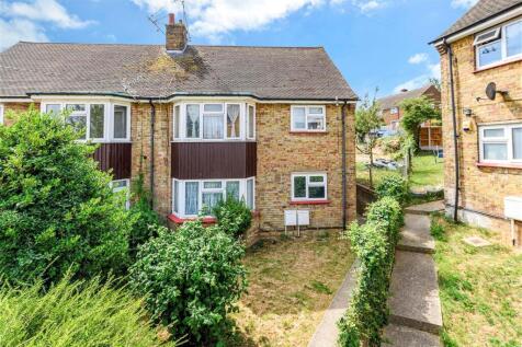 1 bedroom ground floor maisonette for sale