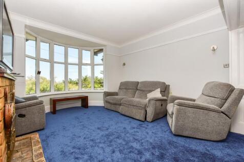4 bedroom chalet for sale