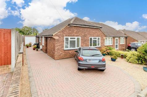 3 bedroom semi-detached bungalow for sale