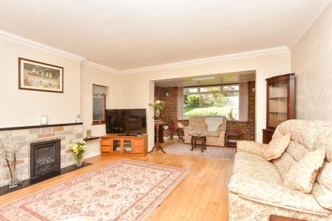 4 bedroom chalet for sale