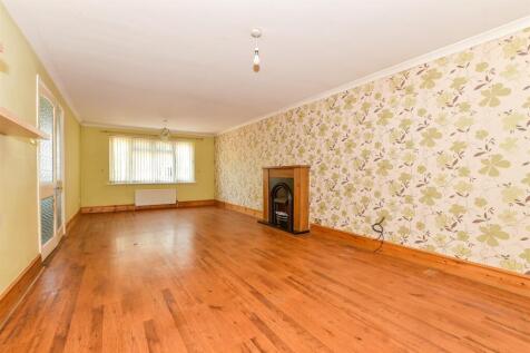 3 bedroom semi-detached bungalow for sale