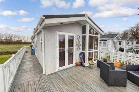 2 bedroom park home for sale