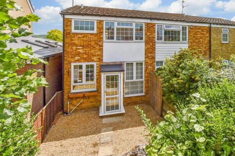 2 bedroom semi-detached house for sale