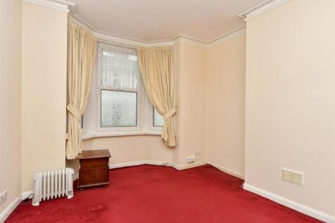 Rochester Avenue, Rochester, Kent 1 bed ground floor flat for sale