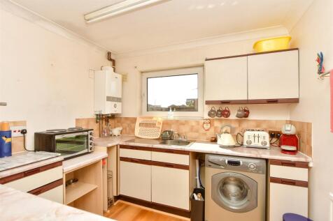 2 bedroom semi-detached bungalow for sale