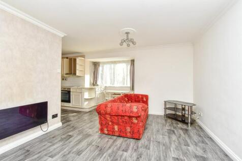 Studio flat for sale