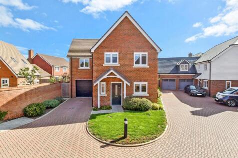 Seymour Drive, Marden, Tonbridge, Kent 4 bed detached house for sale