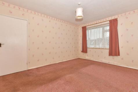 2 bedroom semi-detached bungalow for sale