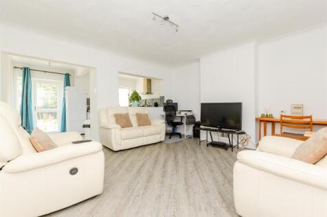 3 bedroom semi-detached bungalow for sale