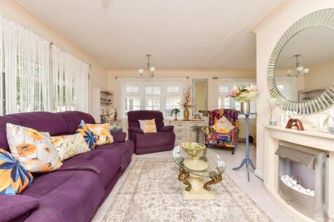 2 bedroom park home for sale