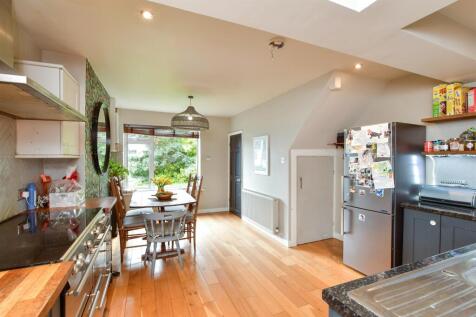 Carden Crescent, Brighton, East Sussex 3 bed semi