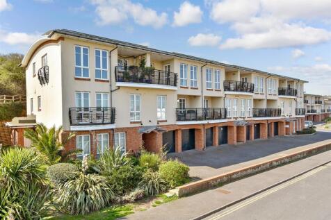 1 bedroom ground floor flat for sale