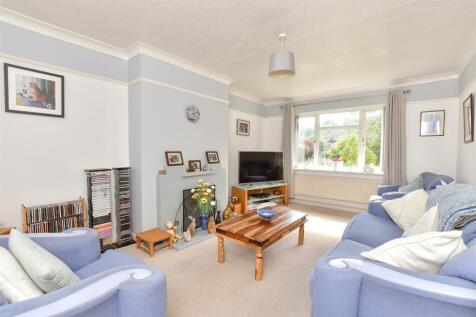 2 bedroom maisonette for sale