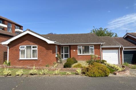 2 bedroom detached bungalow for sale