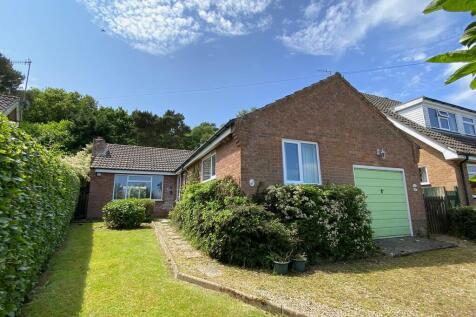 Renwick Park West, West Runton NR27 3 bed detached bungalow for sale