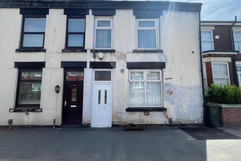 Rochdale Road, Middleton 4 bed terraced house for sale