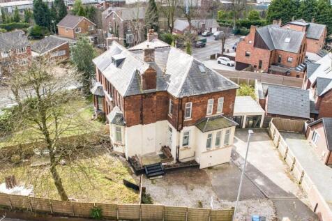 6 bedroom semi-detached house for sale