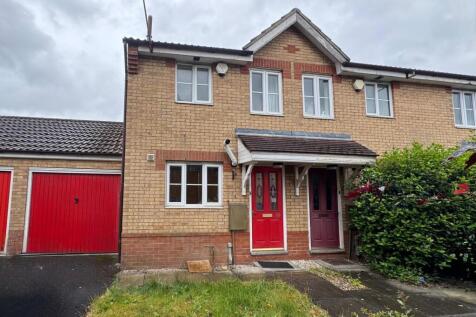 2 bedroom semi-detached house for sale