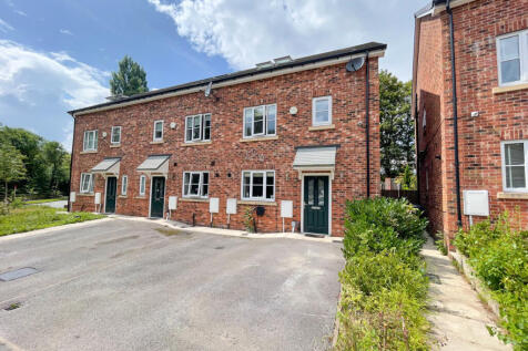 Valley Park Close, Brinnington 4 bed townhouse for sale