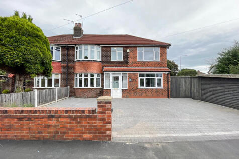 4 bedroom semi-detached house for sale