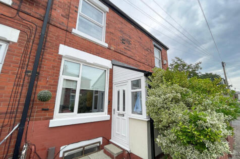 Yates Street, Portwood 2 bed terraced house for sale