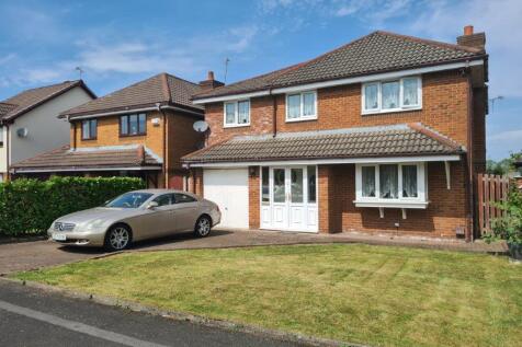 Larks Rise, Droylsden 6 bed detached house for sale