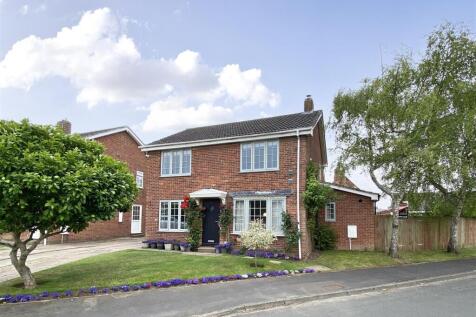 Newton Crescent, Leeming, Northallerton 4 bed detached house for sale