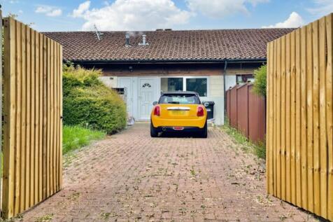 Garraways, Coffee Hall, Milton... 3 bed bungalow for sale