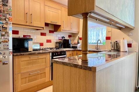 Bishopstone, Bradville, Milton... 3 bed link detached house for sale