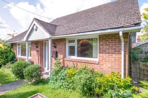 Balcombe Green, Sedlescombe 2 bed bungalow for sale