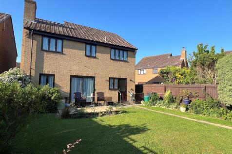 Spinacre, Barton On Sea, New Milton... 4 bed detached house for sale
