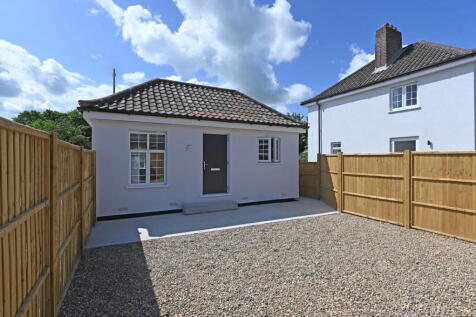Saxmundham, Suffolk 1 bed detached house for sale