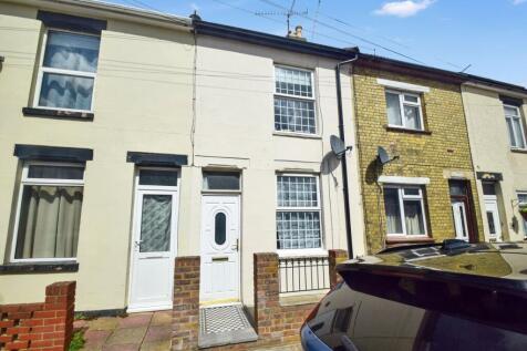 Queens Road, Gillingham, ME7 3 bed terraced house for sale