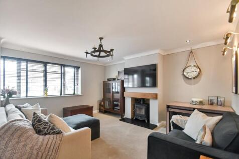 2 bedroom semi-detached bungalow for sale