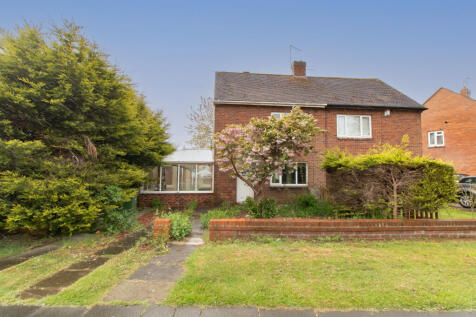 2 bedroom semi-detached house for sale