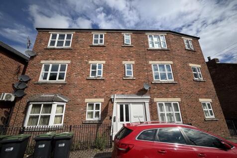 2 bedroom ground floor flat for sale