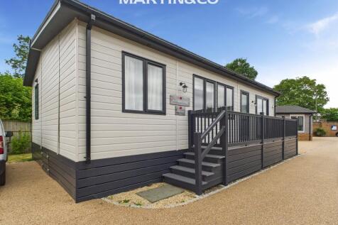 Thames Retreat, Staines TW18 2 bed detached bungalow for sale