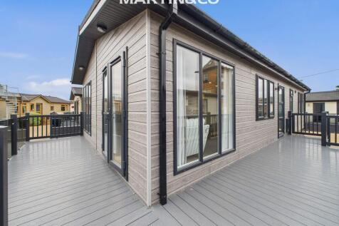 Thames Retreat, Staines TW18 2 bed detached bungalow for sale